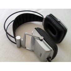 Krator Dione C-1140s Silver Hi-Fi Headphones - Full Aluminum Brushed Housing 40mm Neodymium Unit Driver With Noise Isolation Ergonomic Open-Style Suspension Headband Ventilation Ear-Cushion With 3.5 / 6.3mm Gold-Plated Plug - With Storage Pouch